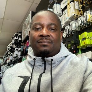 Meet your Posher, Chris